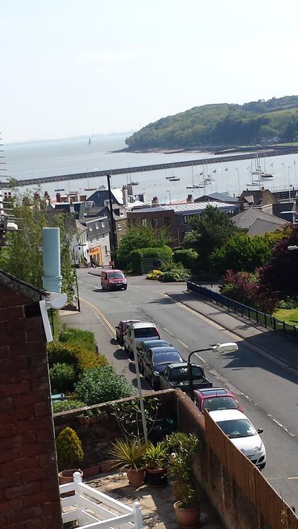Gray'S Inn Cowes  Bagian luar foto