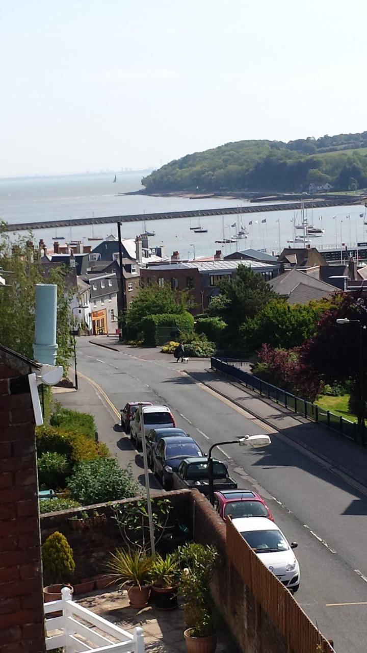 Gray'S Inn Cowes  Bagian luar foto